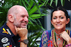 GP CITTA DEL MESSICO, (L to R): Adrian Newey (GBR) Red Bull Racing Chief Technical Officer with sua moglie Amanda Newey (GBR). 
30.10.2022. Formula 1 World Championship, Rd 20, Mexican Grand Prix, Mexico City, Mexico, Gara Day.
 - www.xpbimages.com, EMail: requests@xpbimages.com © Copyright: Coates / XPB Images
