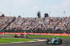 GP CITTA DEL MESSICO, Lewis Hamilton (GBR) Mercedes AMG F1 W13.
30.10.2022. Formula 1 World Championship, Rd 20, Mexican Grand Prix, Mexico City, Mexico, Gara Day.
 - www.xpbimages.com, EMail: requests@xpbimages.com © Copyright: Coates / XPB Images