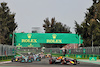 GP CITTA DEL MESSICO, Max Verstappen (NLD) Red Bull Racing RB18 davanti a at the partenza of the race.
30.10.2022. Formula 1 World Championship, Rd 20, Mexican Grand Prix, Mexico City, Mexico, Gara Day.
- www.xpbimages.com, EMail: requests@xpbimages.com © Copyright: Moy / XPB Images