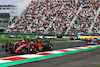 GP CITTA DEL MESSICO, Carlos Sainz Jr (ESP) Ferrari F1-75 e Charles Leclerc (MON) Ferrari F1-75 at the partenza of the race.
30.10.2022. Formula 1 World Championship, Rd 20, Mexican Grand Prix, Mexico City, Mexico, Gara Day.
- www.xpbimages.com, EMail: requests@xpbimages.com © Copyright: Bearne / XPB Images