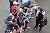 GP CITTA DEL MESSICO, Otmar Szafnauer (USA) Alpine F1 Team, Team Principal with fans.
30.10.2022. Formula 1 World Championship, Rd 20, Mexican Grand Prix, Mexico City, Mexico, Gara Day.
- www.xpbimages.com, EMail: requests@xpbimages.com © Copyright: Moy / XPB Images