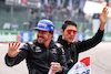 GP CITTA DEL MESSICO, (L to R): Fernando Alonso (ESP) Alpine F1 Team e Esteban Ocon (FRA) Alpine F1 Team on the drivers parade.
30.10.2022. Formula 1 World Championship, Rd 20, Mexican Grand Prix, Mexico City, Mexico, Gara Day.
 - www.xpbimages.com, EMail: requests@xpbimages.com © Copyright: Coates / XPB Images