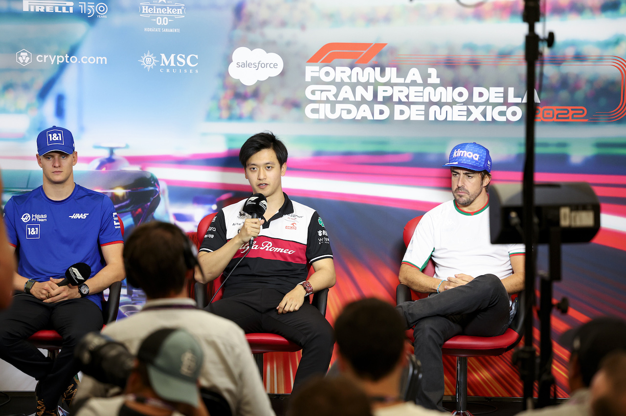GP CITTA DEL MESSICO, (L to R): Mick Schumacher (GER) Haas F1 Team; Guanyu Zhou (CHN) Alfa Romeo F1 Team e Fernando Alonso (ESP) Alpine F1 Team F1 in the FIA Press Conference.
27.10.2022. Formula 1 World Championship, Rd 20, Mexican Grand Prix, Mexico City, Mexico, Preparation Day.
- www.xpbimages.com, EMail: requests@xpbimages.com © Copyright: XPB Images