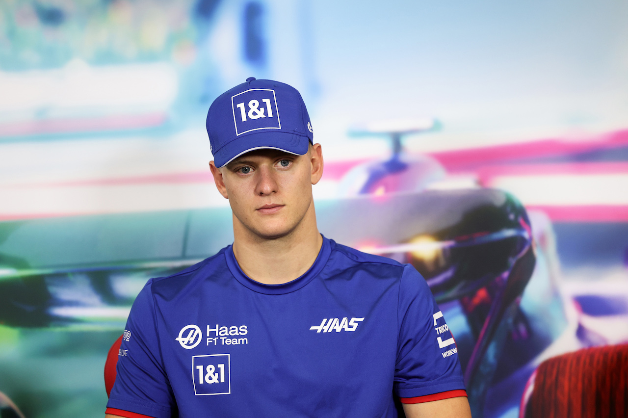 GP CITTA DEL MESSICO, Mick Schumacher (GER) Haas F1 Team in the FIA Press Conference.
27.10.2022. Formula 1 World Championship, Rd 20, Mexican Grand Prix, Mexico City, Mexico, Preparation Day.
- www.xpbimages.com, EMail: requests@xpbimages.com © Copyright: XPB Images
