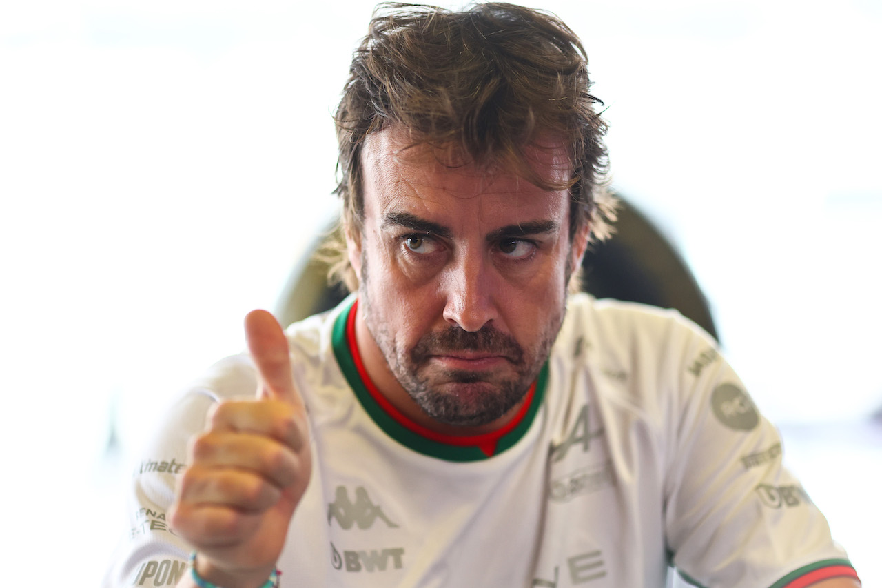 GP CITTA DEL MESSICO, Fernando Alonso (ESP), Alpine F1 Team 
27.10.2022. Formula 1 World Championship, Rd 20, Mexican Grand Prix, Mexico City, Mexico, Preparation Day.
- www.xpbimages.com, EMail: requests@xpbimages.com ¬© Copyright: Charniaux / XPB Images