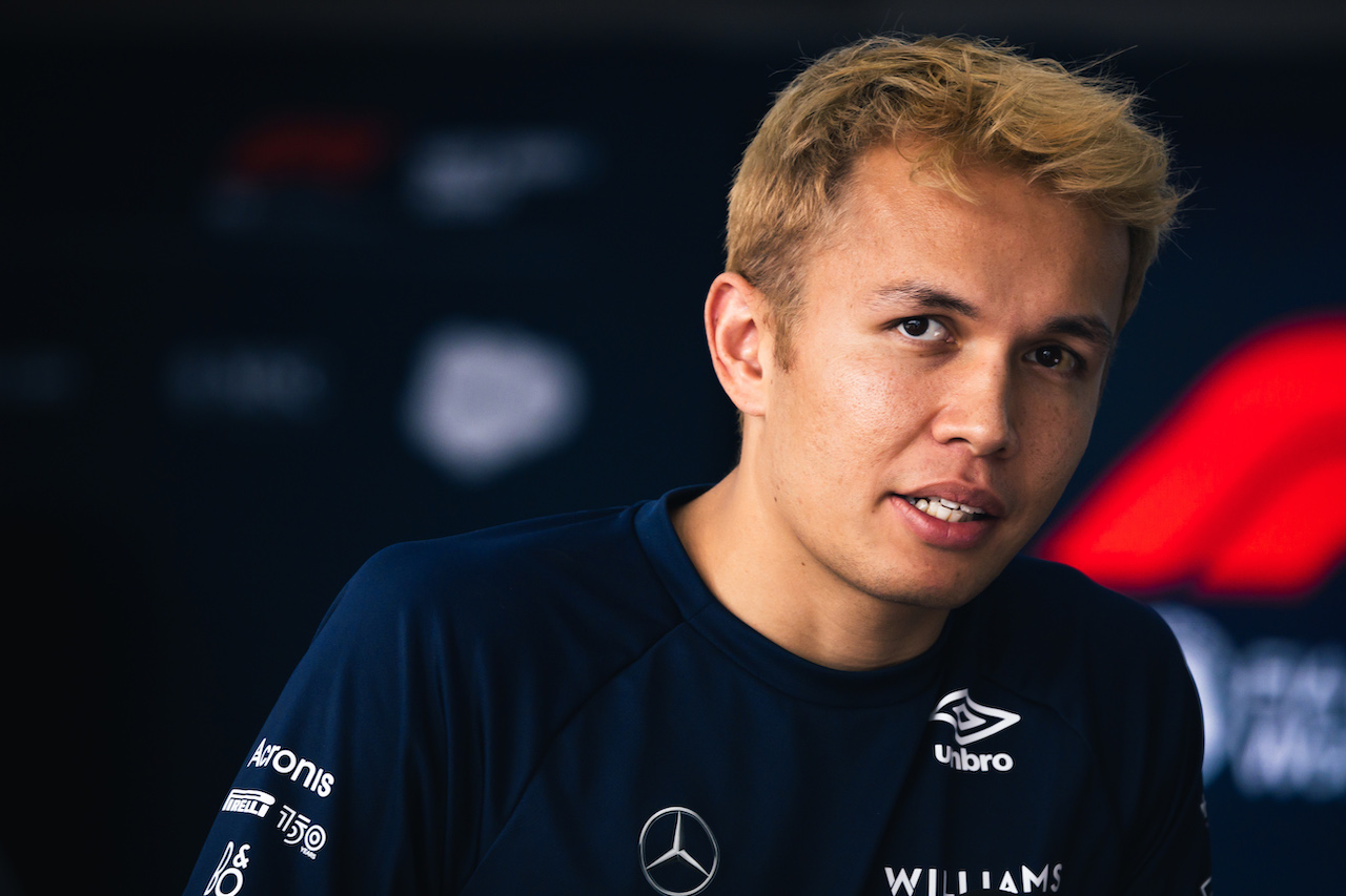 GP CITTA DEL MESSICO, Alexander Albon (THA) Williams Racing.
27.10.2022. Formula 1 World Championship, Rd 20, Mexican Grand Prix, Mexico City, Mexico, Preparation Day.
- www.xpbimages.com, EMail: requests@xpbimages.com © Copyright: Bearne / XPB Images