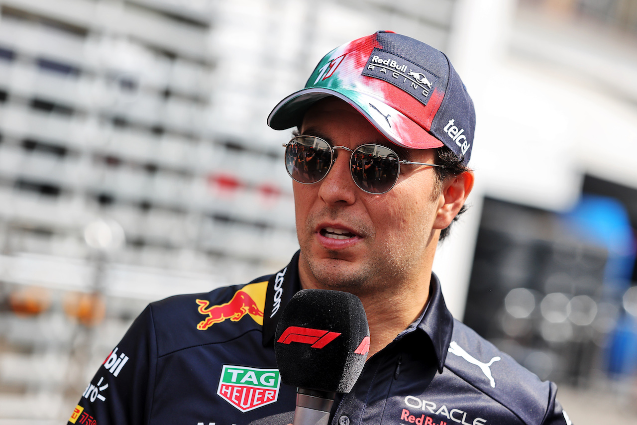 GP CITTA DEL MESSICO, Sergio Perez (MEX) Red Bull Racing.
27.10.2022. Formula 1 World Championship, Rd 20, Mexican Grand Prix, Mexico City, Mexico, Preparation Day.
- www.xpbimages.com, EMail: requests@xpbimages.com © Copyright: Moy / XPB Images