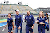 GP CITTA DEL MESSICO, Nicholas Latifi (CDN) Williams Racing walks the circuit with the team.
27.10.2022. Formula 1 World Championship, Rd 20, Mexican Grand Prix, Mexico City, Mexico, Preparation Day.
- www.xpbimages.com, EMail: requests@xpbimages.com © Copyright: Bearne / XPB Images
