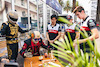 GP CITTA DEL MESSICO, (L to R): Mario Achi (MEX) with a Day of the Dead Skeleton; Guanyu Zhou (CHN) Alfa Romeo F1 Team; Valtteri Bottas (FIN) Alfa Romeo F1 Team; e Theo Pourchaire (FRA) Alfa Romeo F1 Team Test Driver.
27.10.2022. Formula 1 World Championship, Rd 20, Mexican Grand Prix, Mexico City, Mexico, Preparation Day.
- www.xpbimages.com, EMail: requests@xpbimages.com © Copyright: Bearne / XPB Images