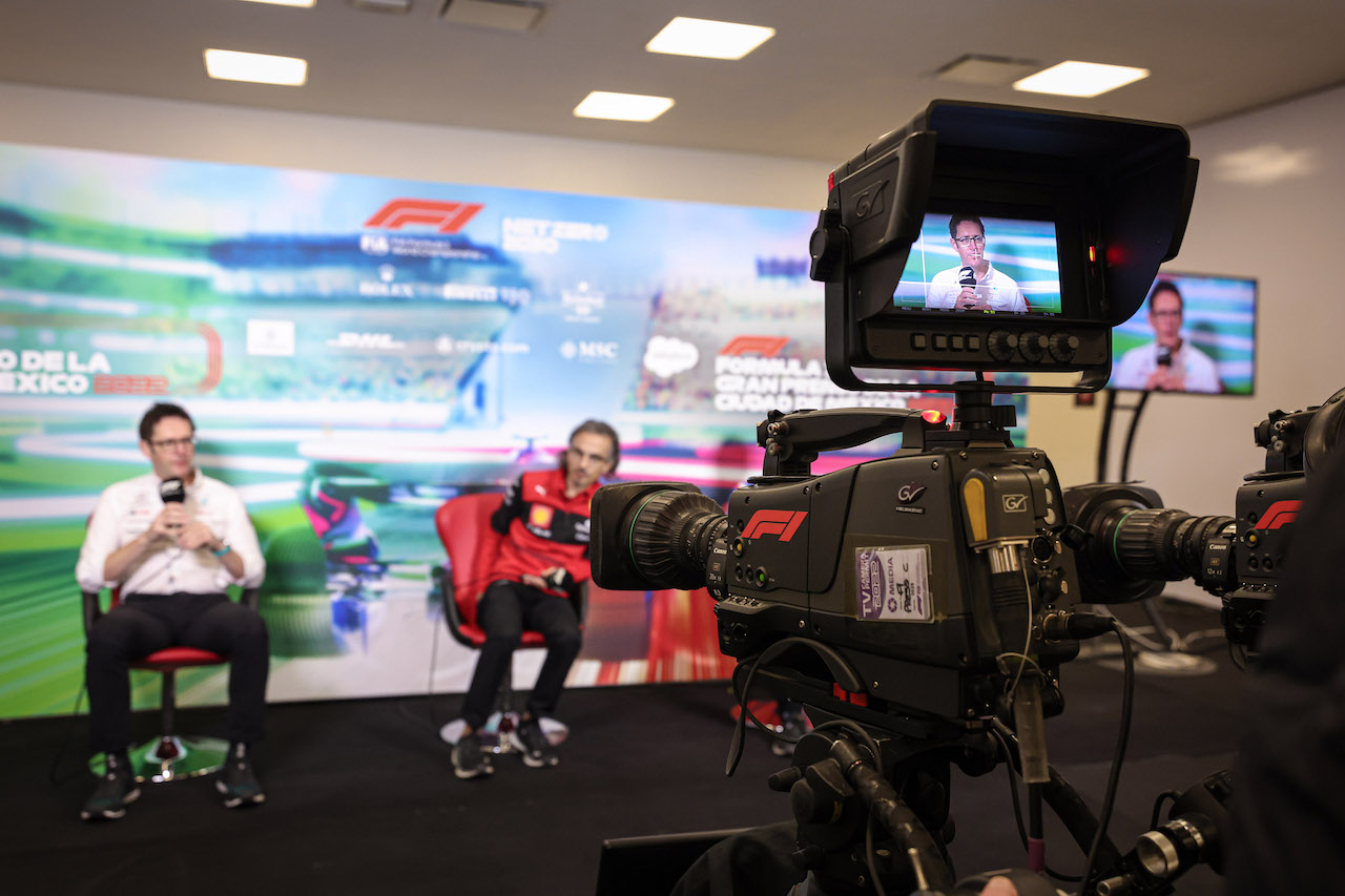 GP CITTA DEL MESSICO, (L to R): Andrew Shovlin (GBR) Mercedes AMG F1 Trackside Engineering Director; e Laurent Mekies (FRA) Ferrari Sporting Director, in the FIA Press Conference.
29.10.2022. Formula 1 World Championship, Rd 20, Mexican Grand Prix, Mexico City, Mexico, Qualifiche Day.
- www.xpbimages.com, EMail: requests@xpbimages.com © Copyright: XPB Images