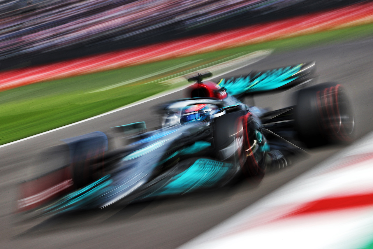GP CITTA DEL MESSICO, George Russell (GBR) Mercedes AMG F1 W13.
29.10.2022. Formula 1 World Championship, Rd 20, Mexican Grand Prix, Mexico City, Mexico, Qualifiche Day.
- www.xpbimages.com, EMail: requests@xpbimages.com © Copyright: Moy / XPB Images