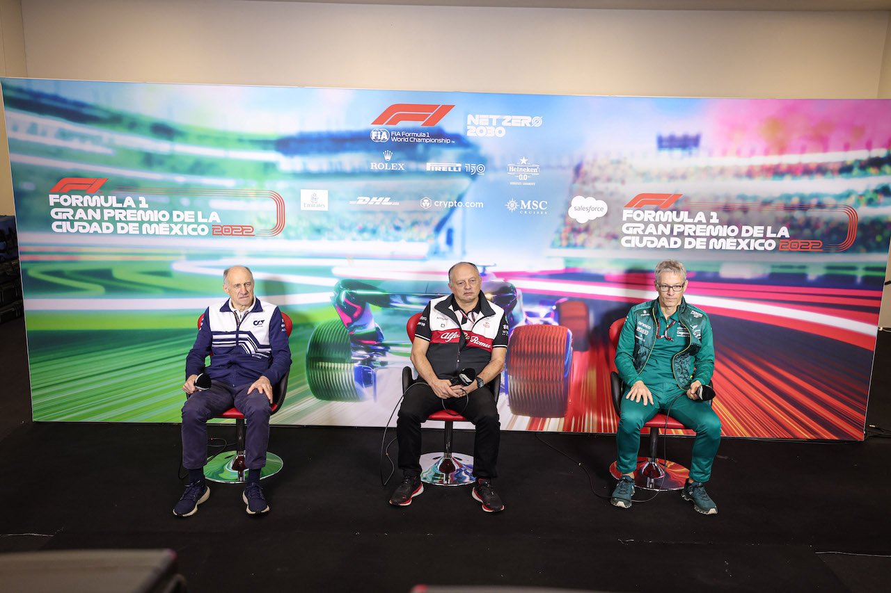 GP CITTA DEL MESSICO, (L to R): Franz Tost (AUT) AlphaTauri Team Principal; Frederic Vasseur (FRA) Alfa Romeo F1 Team Team Principal; e Mike Krack (LUX) Aston Martin F1 Team, Team Principal, in the FIA Press Conference.
29.10.2022. Formula 1 World Championship, Rd 20, Mexican Grand Prix, Mexico City, Mexico, Qualifiche Day.
- www.xpbimages.com, EMail: requests@xpbimages.com © Copyright: XPB Images
