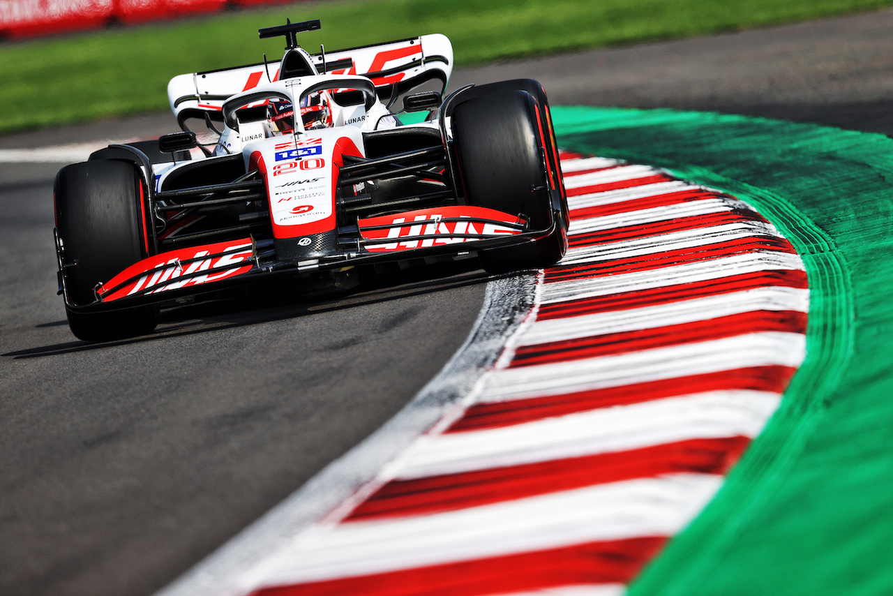 GP CITTA DEL MESSICO, Kevin Magnussen (DEN) Haas VF-22.
29.10.2022. Formula 1 World Championship, Rd 20, Mexican Grand Prix, Mexico City, Mexico, Qualifiche Day.
- www.xpbimages.com, EMail: requests@xpbimages.com © Copyright: Moy / XPB Images