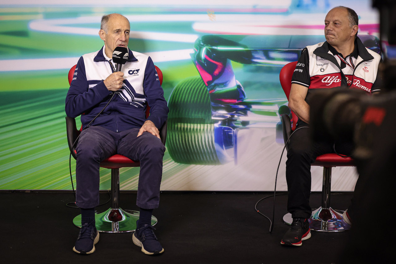 GP CITTA DEL MESSICO, (L to R): Franz Tost (AUT) AlphaTauri Team Principal e Frederic Vasseur (FRA) Alfa Romeo F1 Team Team Principal in the FIA Press Conference.
29.10.2022. Formula 1 World Championship, Rd 20, Mexican Grand Prix, Mexico City, Mexico, Qualifiche Day.
- www.xpbimages.com, EMail: requests@xpbimages.com © Copyright: XPB Images