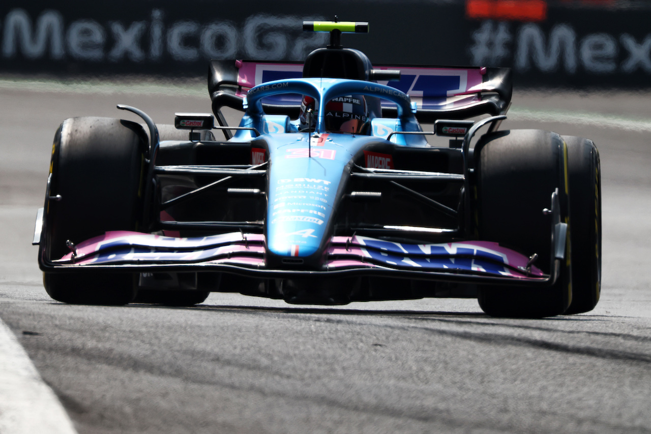 GP CITTA DEL MESSICO, Esteban Ocon (FRA) Alpine F1 Team A522.
29.10.2022. Formula 1 World Championship, Rd 20, Mexican Grand Prix, Mexico City, Mexico, Qualifiche Day.
 - www.xpbimages.com, EMail: requests@xpbimages.com © Copyright: Coates / XPB Images
