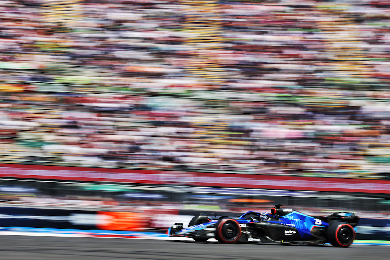 GP CITTA DEL MESSICO, Alexander Albon (THA) Williams Racing FW44.
29.10.2022. Formula 1 World Championship, Rd 20, Mexican Grand Prix, Mexico City, Mexico, Qualifiche Day.
- www.xpbimages.com, EMail: requests@xpbimages.com © Copyright: Bearne / XPB Images
