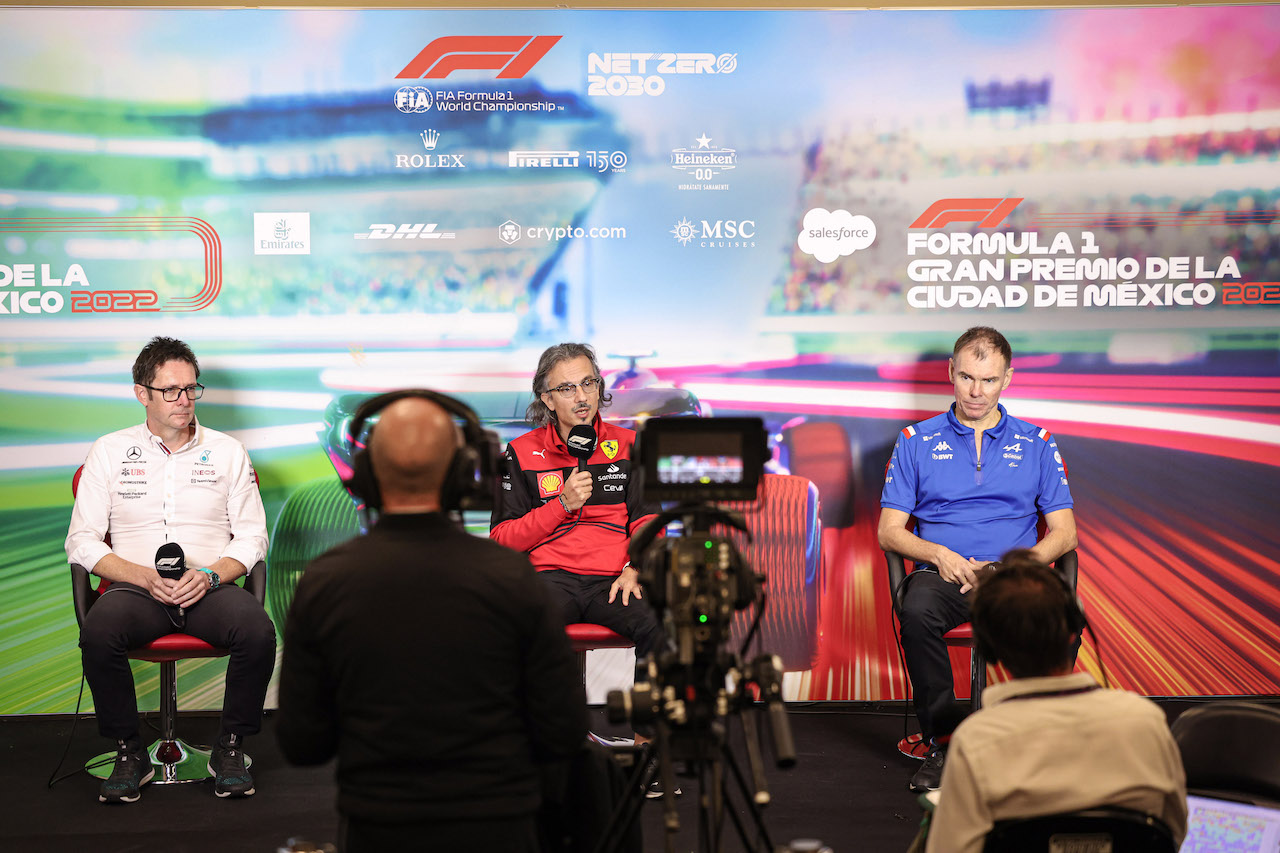 GP CITTA DEL MESSICO, (L to R): Andrew Shovlin (GBR) Mercedes AMG F1 Trackside Engineering Director; Laurent Mekies (FRA) Ferrari Sporting Director; e Alan Permane (GBR) Alpine F1 Team Trackside Operations Director, in the FIA Press Conference.
29.10.2022. Formula 1 World Championship, Rd 20, Mexican Grand Prix, Mexico City, Mexico, Qualifiche Day.
- www.xpbimages.com, EMail: requests@xpbimages.com © Copyright: XPB Images