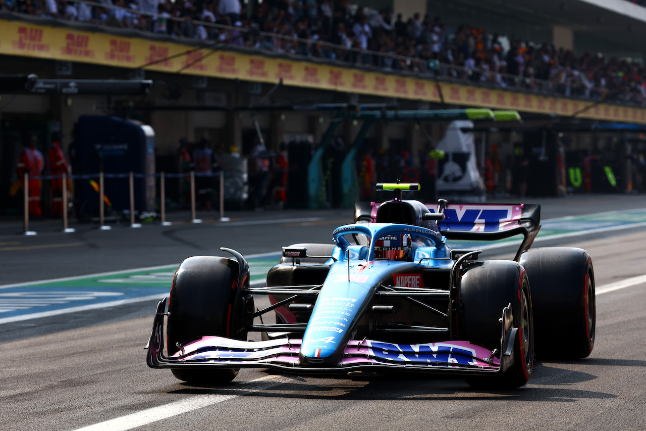 GP CITTA DEL MESSICO, Esteban Ocon (FRA) Alpine F1 Team A522.
29.10.2022. Formula 1 World Championship, Rd 20, Mexican Grand Prix, Mexico City, Mexico, Qualifiche Day.
- www.xpbimages.com, EMail: requests@xpbimages.com ¬© Copyright: Batchelor / XPB Images