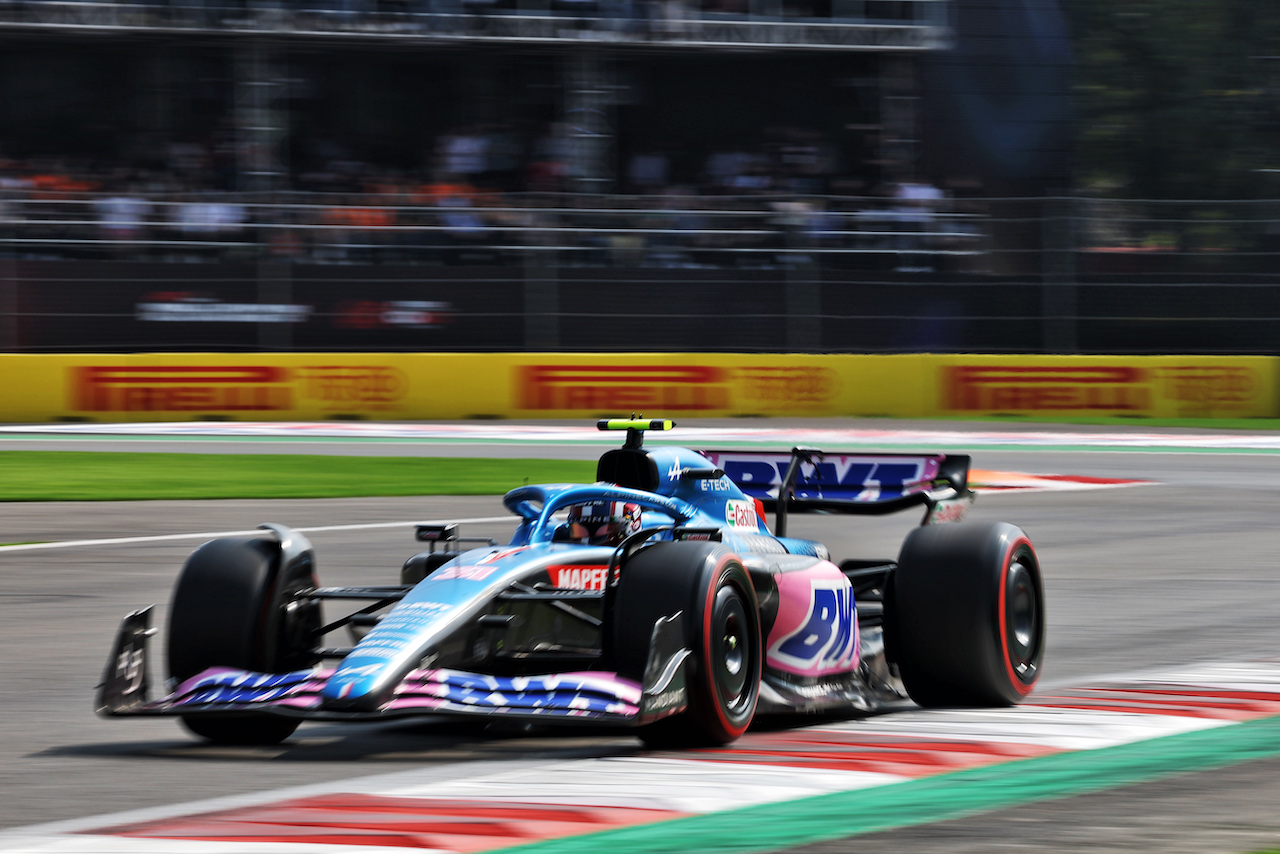 GP CITTA DEL MESSICO, Esteban Ocon (FRA) Alpine F1 Team A522.
29.10.2022. Formula 1 World Championship, Rd 20, Mexican Grand Prix, Mexico City, Mexico, Qualifiche Day.
- www.xpbimages.com, EMail: requests@xpbimages.com © Copyright: Bearne / XPB Images