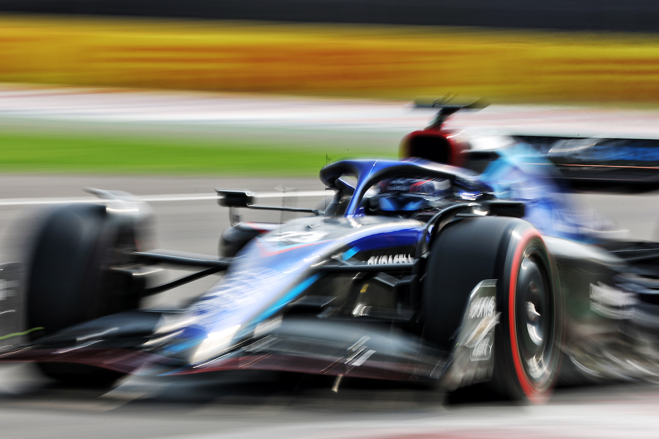 GP CITTA DEL MESSICO, Alexander Albon (THA) Williams Racing FW44.
29.10.2022. Formula 1 World Championship, Rd 20, Mexican Grand Prix, Mexico City, Mexico, Qualifiche Day.
- www.xpbimages.com, EMail: requests@xpbimages.com © Copyright: Bearne / XPB Images