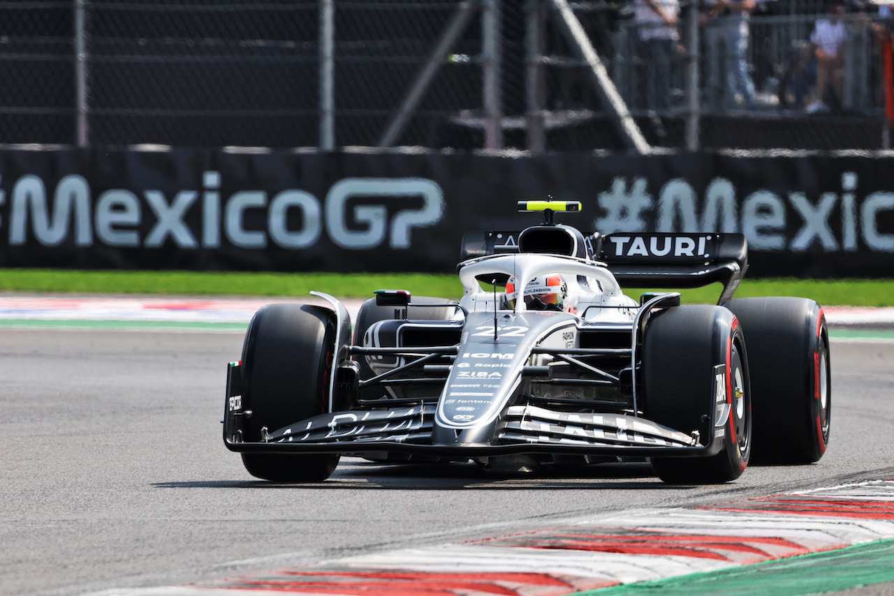 GP CITTA DEL MESSICO, Yuki Tsunoda (JPN) AlphaTauri AT03.
29.10.2022. Formula 1 World Championship, Rd 20, Mexican Grand Prix, Mexico City, Mexico, Qualifiche Day.
- www.xpbimages.com, EMail: requests@xpbimages.com © Copyright: Bearne / XPB Images