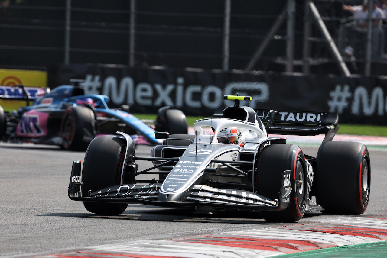 GP CITTA DEL MESSICO, Yuki Tsunoda (JPN) AlphaTauri AT03.
29.10.2022. Formula 1 World Championship, Rd 20, Mexican Grand Prix, Mexico City, Mexico, Qualifiche Day.
- www.xpbimages.com, EMail: requests@xpbimages.com © Copyright: Bearne / XPB Images