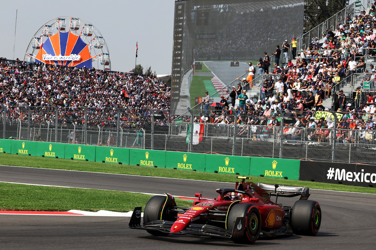 GP CITTA DEL MESSICO, Carlos Sainz Jr (ESP) Ferrari F1-75.
29.10.2022. Formula 1 World Championship, Rd 20, Mexican Grand Prix, Mexico City, Mexico, Qualifiche Day.
- www.xpbimages.com, EMail: requests@xpbimages.com © Copyright: Bearne / XPB Images