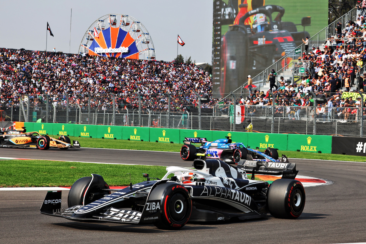 GP CITTA DEL MESSICO, Yuki Tsunoda (JPN) AlphaTauri AT03.
29.10.2022. Formula 1 World Championship, Rd 20, Mexican Grand Prix, Mexico City, Mexico, Qualifiche Day.
- www.xpbimages.com, EMail: requests@xpbimages.com © Copyright: Bearne / XPB Images