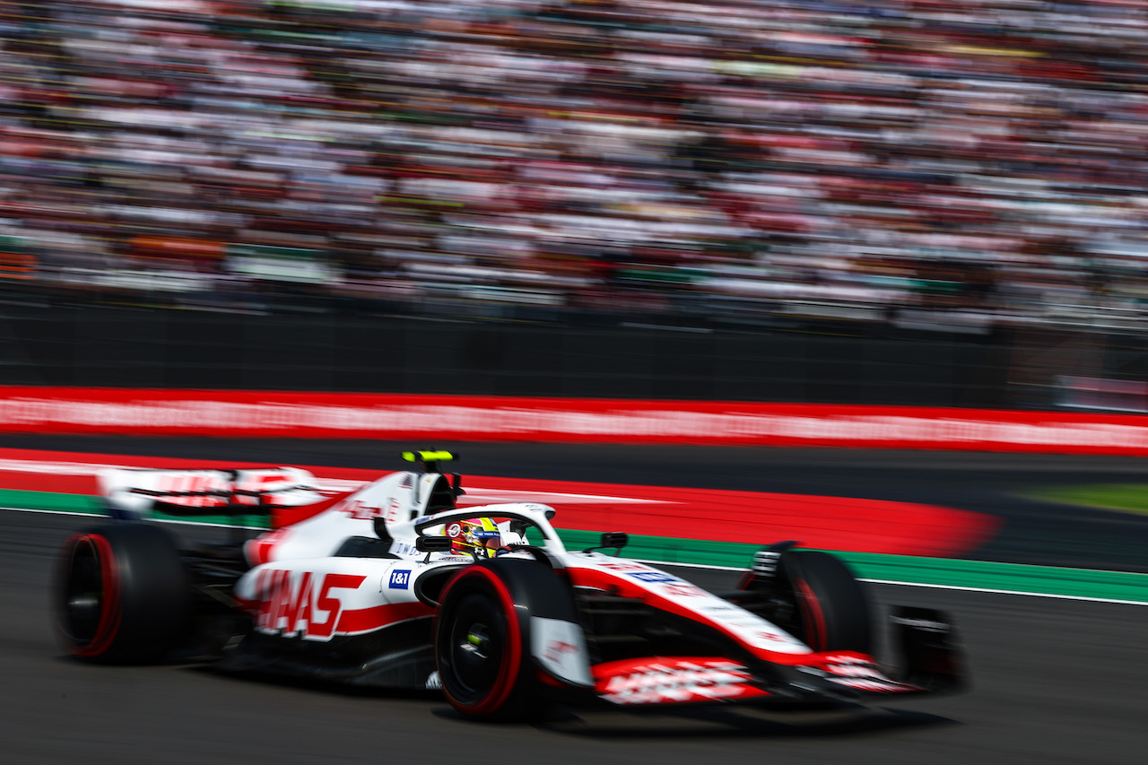GP CITTA DEL MESSICO, Mick Schumacher (GER), Haas F1 Team 
29.10.2022. Formula 1 World Championship, Rd 20, Mexican Grand Prix, Mexico City, Mexico, Qualifiche Day.
- www.xpbimages.com, EMail: requests@xpbimages.com ¬© Copyright: Charniaux / XPB Images