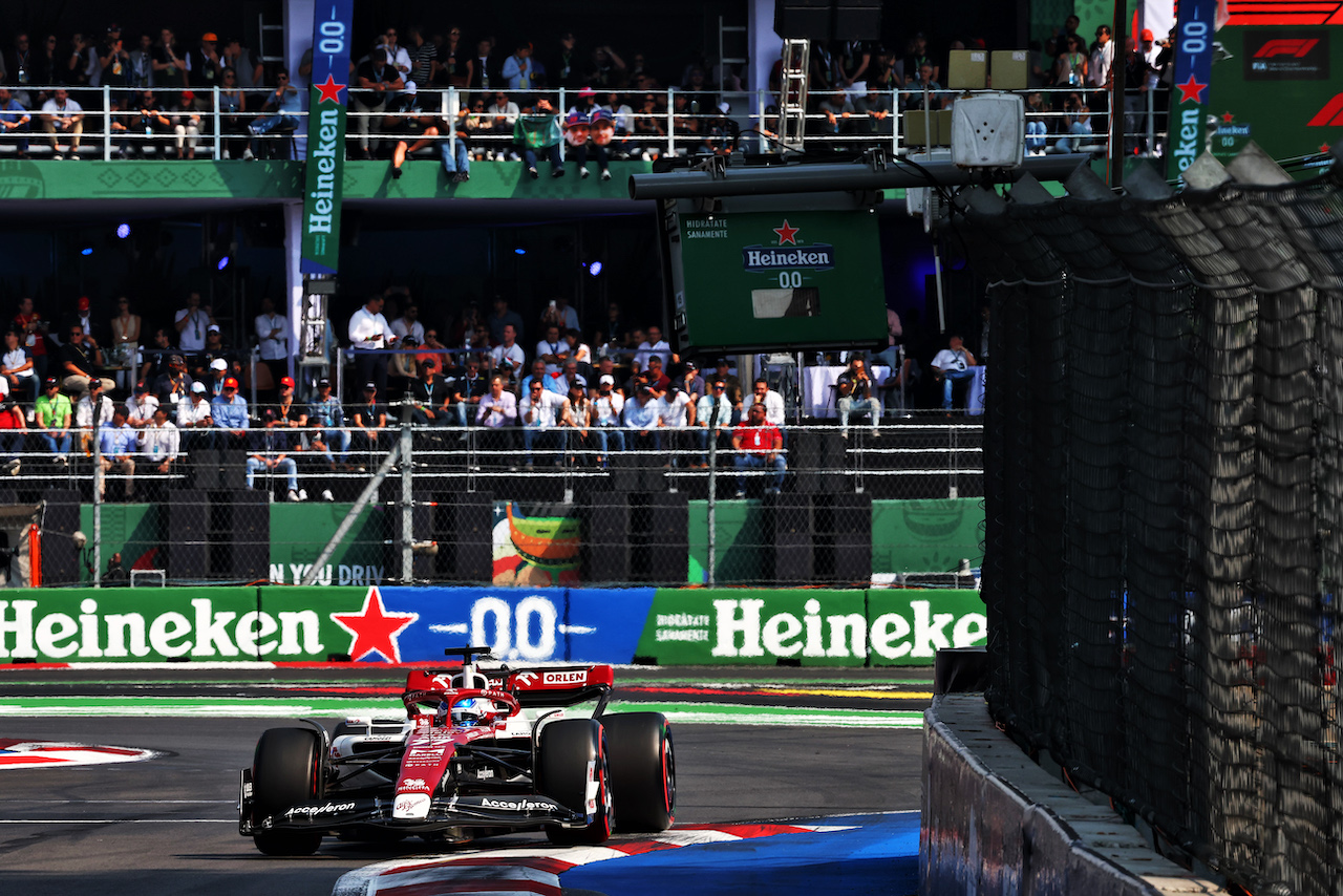 GP CITTA DEL MESSICO, Valtteri Bottas (FIN) Alfa Romeo F1 Team C42.
29.10.2022. Formula 1 World Championship, Rd 20, Mexican Grand Prix, Mexico City, Mexico, Qualifiche Day.
 - www.xpbimages.com, EMail: requests@xpbimages.com © Copyright: Coates / XPB Images