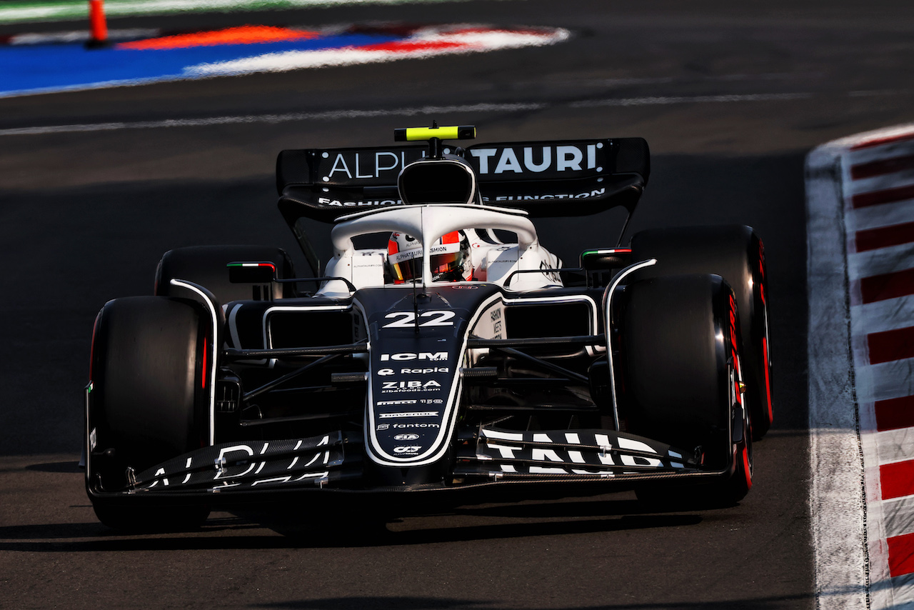 GP CITTA DEL MESSICO, Yuki Tsunoda (JPN) AlphaTauri AT03.
29.10.2022. Formula 1 World Championship, Rd 20, Mexican Grand Prix, Mexico City, Mexico, Qualifiche Day.
 - www.xpbimages.com, EMail: requests@xpbimages.com © Copyright: Coates / XPB Images