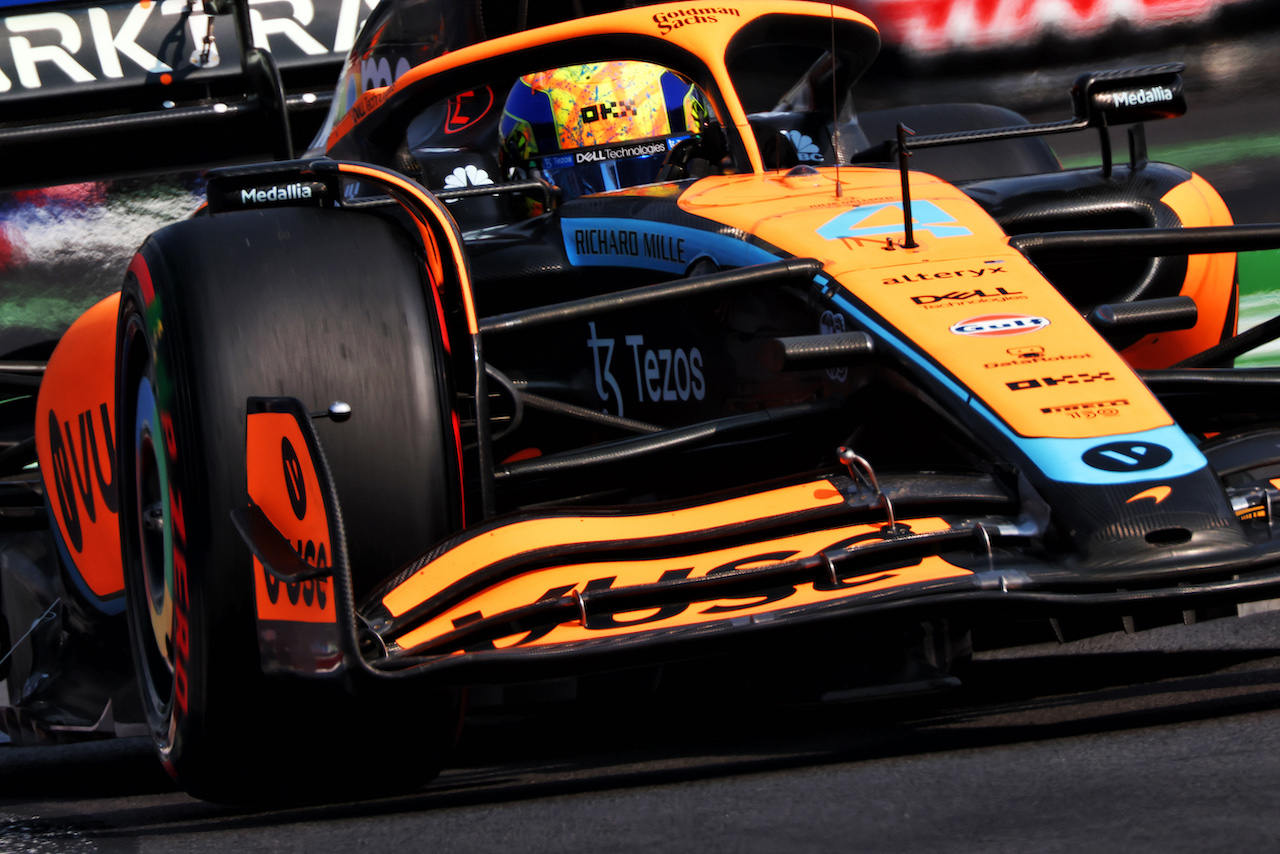 GP CITTA DEL MESSICO, Lando Norris (GBR) McLaren MCL36.
29.10.2022. Formula 1 World Championship, Rd 20, Mexican Grand Prix, Mexico City, Mexico, Qualifiche Day.
 - www.xpbimages.com, EMail: requests@xpbimages.com © Copyright: Coates / XPB Images