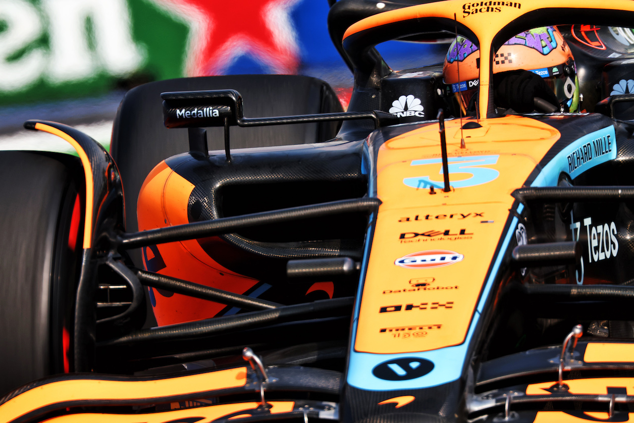 GP CITTA DEL MESSICO, Daniel Ricciardo (AUS) McLaren MCL36.
29.10.2022. Formula 1 World Championship, Rd 20, Mexican Grand Prix, Mexico City, Mexico, Qualifiche Day.
 - www.xpbimages.com, EMail: requests@xpbimages.com © Copyright: Coates / XPB Images
