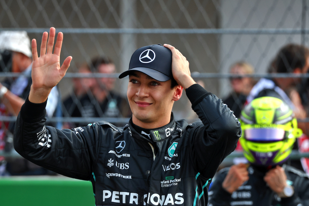 GP CITTA DEL MESSICO, George Russell (GBR) Mercedes AMG F1 celebrates his second position in qualifying parc ferme. 
29.10.2022. Formula 1 World Championship, Rd 20, Mexican Grand Prix, Mexico City, Mexico, Qualifiche Day.
 - www.xpbimages.com, EMail: requests@xpbimages.com © Copyright: Coates / XPB Images