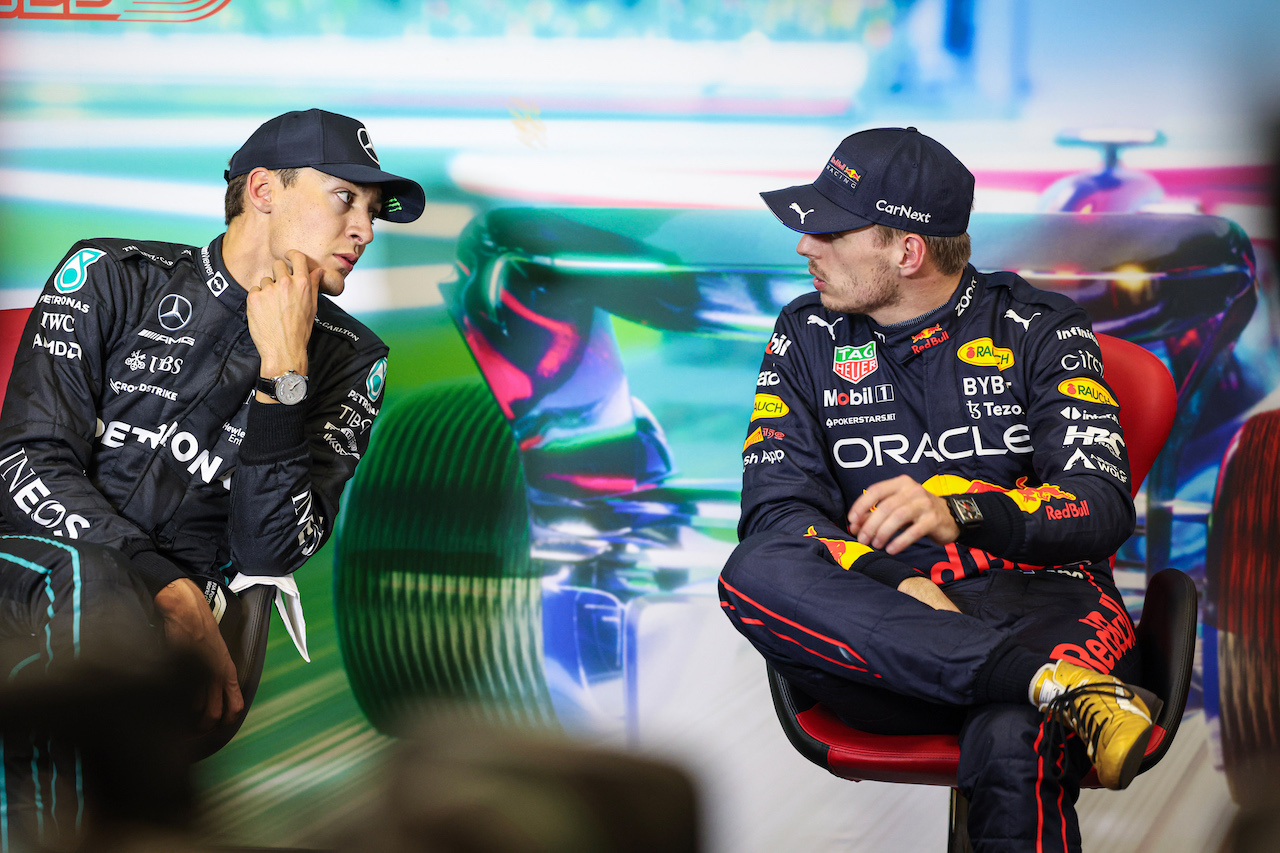 GP CITTA DEL MESSICO, (L to R): George Russell (GBR) Mercedes AMG F1 e Max Verstappen (NLD) Red Bull Racing in the post qualifying FIA Press Conference.
29.10.2022. Formula 1 World Championship, Rd 20, Mexican Grand Prix, Mexico City, Mexico, Qualifiche Day.
- www.xpbimages.com, EMail: requests@xpbimages.com © Copyright: XPB Images
