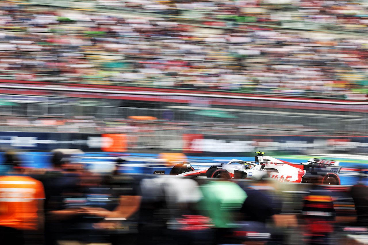 GP CITTA DEL MESSICO, Mick Schumacher (GER) Haas VF-22.
29.10.2022. Formula 1 World Championship, Rd 20, Mexican Grand Prix, Mexico City, Mexico, Qualifiche Day.
- www.xpbimages.com, EMail: requests@xpbimages.com © Copyright: Bearne / XPB Images