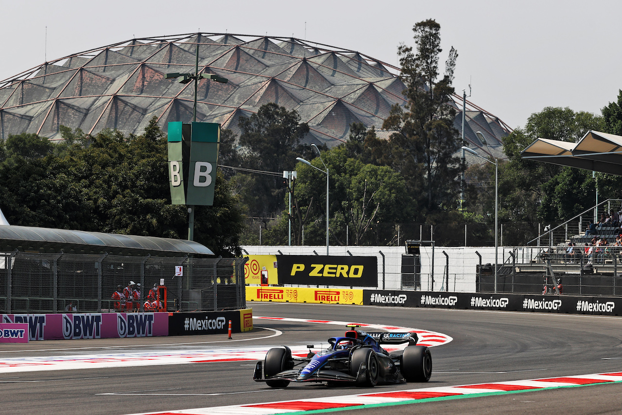 GP CITTA DEL MESSICO, Nicholas Latifi (CDN) Williams Racing FW44.
28.10.2022. Formula 1 World Championship, Rd 20, Mexican Grand Prix, Mexico City, Mexico, Practice Day.
- www.xpbimages.com, EMail: requests@xpbimages.com © Copyright: Moy / XPB Images