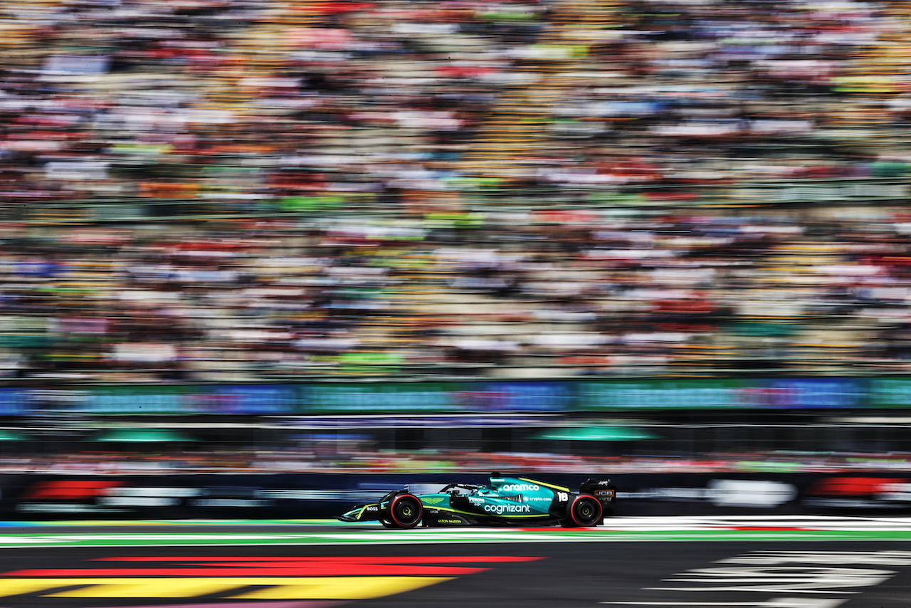 GP CITTA DEL MESSICO, Lance Stroll (CDN) Aston Martin F1 Team AMR22.
28.10.2022. Formula 1 World Championship, Rd 20, Mexican Grand Prix, Mexico City, Mexico, Practice Day.
- www.xpbimages.com, EMail: requests@xpbimages.com © Copyright: Moy / XPB Images