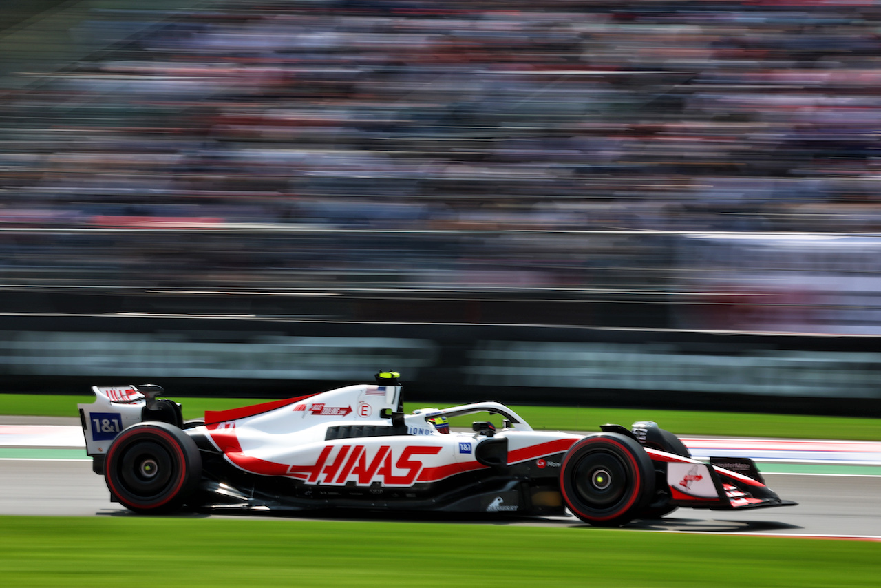 GP CITTA DEL MESSICO, Mick Schumacher (GER) Haas VF-22.
28.10.2022. Formula 1 World Championship, Rd 20, Mexican Grand Prix, Mexico City, Mexico, Practice Day.
 - www.xpbimages.com, EMail: requests@xpbimages.com © Copyright: Coates / XPB Images