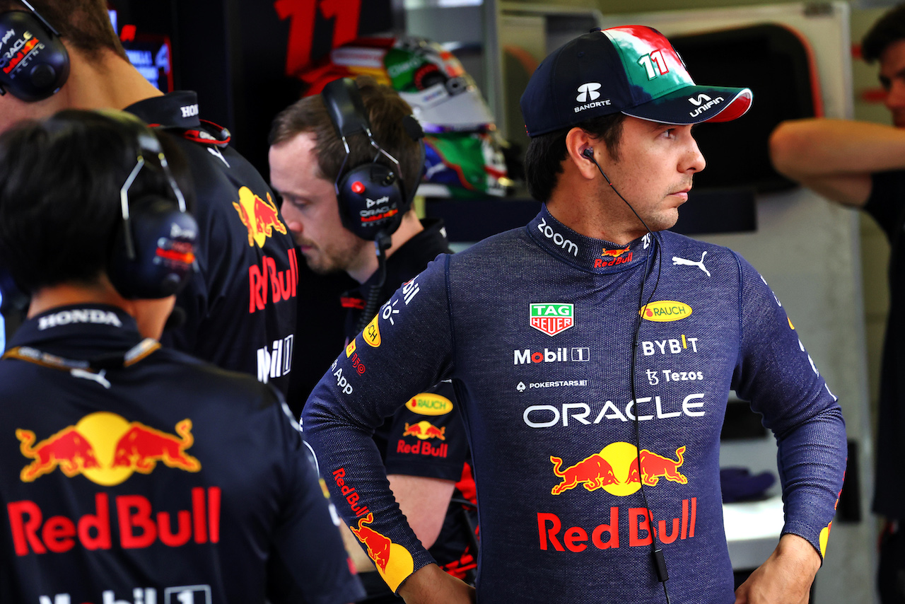 GP CITTA DEL MESSICO, Sergio Perez (MEX) Red Bull Racing.
28.10.2022. Formula 1 World Championship, Rd 20, Mexican Grand Prix, Mexico City, Mexico, Practice Day.
- www.xpbimages.com, EMail: requests@xpbimages.com © Copyright: Batchelor / XPB Images