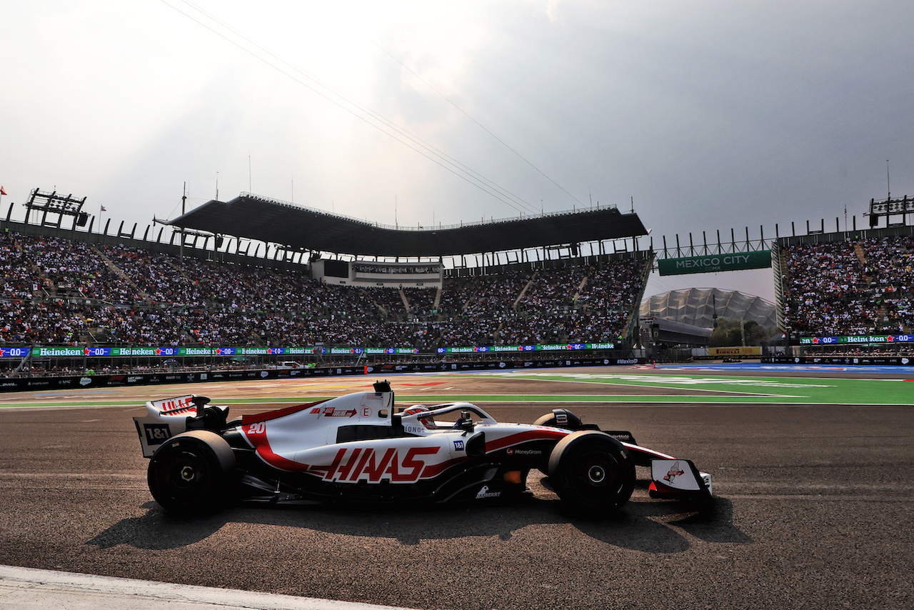 GP CITTA DEL MESSICO, Kevin Magnussen (DEN) Haas VF-22.
28.10.2022. Formula 1 World Championship, Rd 20, Mexican Grand Prix, Mexico City, Mexico, Practice Day.
- www.xpbimages.com, EMail: requests@xpbimages.com © Copyright: Bearne / XPB Images