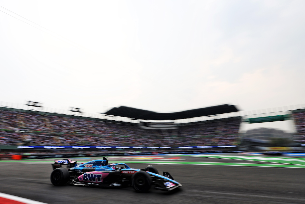 GP CITTA DEL MESSICO, Fernando Alonso (ESP) Alpine F1 Team A522.
28.10.2022. Formula 1 World Championship, Rd 20, Mexican Grand Prix, Mexico City, Mexico, Practice Day.
- www.xpbimages.com, EMail: requests@xpbimages.com © Copyright: Bearne / XPB Images