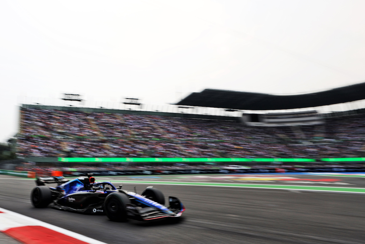 GP CITTA DEL MESSICO, Alexander Albon (THA) Williams Racing FW44.
28.10.2022. Formula 1 World Championship, Rd 20, Mexican Grand Prix, Mexico City, Mexico, Practice Day.
- www.xpbimages.com, EMail: requests@xpbimages.com © Copyright: Bearne / XPB Images