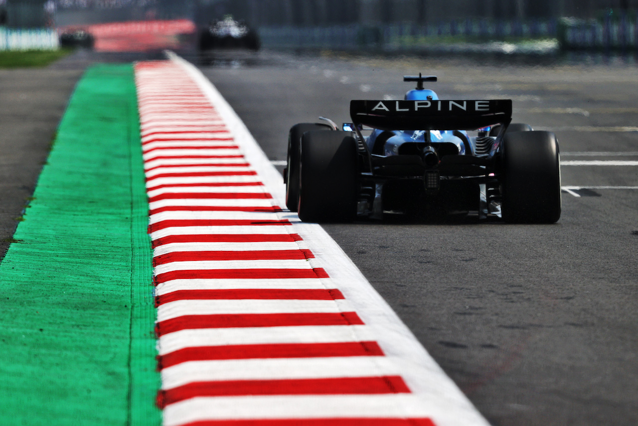 GP CITTA DEL MESSICO, Fernando Alonso (ESP) Alpine F1 Team A522.
28.10.2022. Formula 1 World Championship, Rd 20, Mexican Grand Prix, Mexico City, Mexico, Practice Day.
- www.xpbimages.com, EMail: requests@xpbimages.com © Copyright: Moy / XPB Images