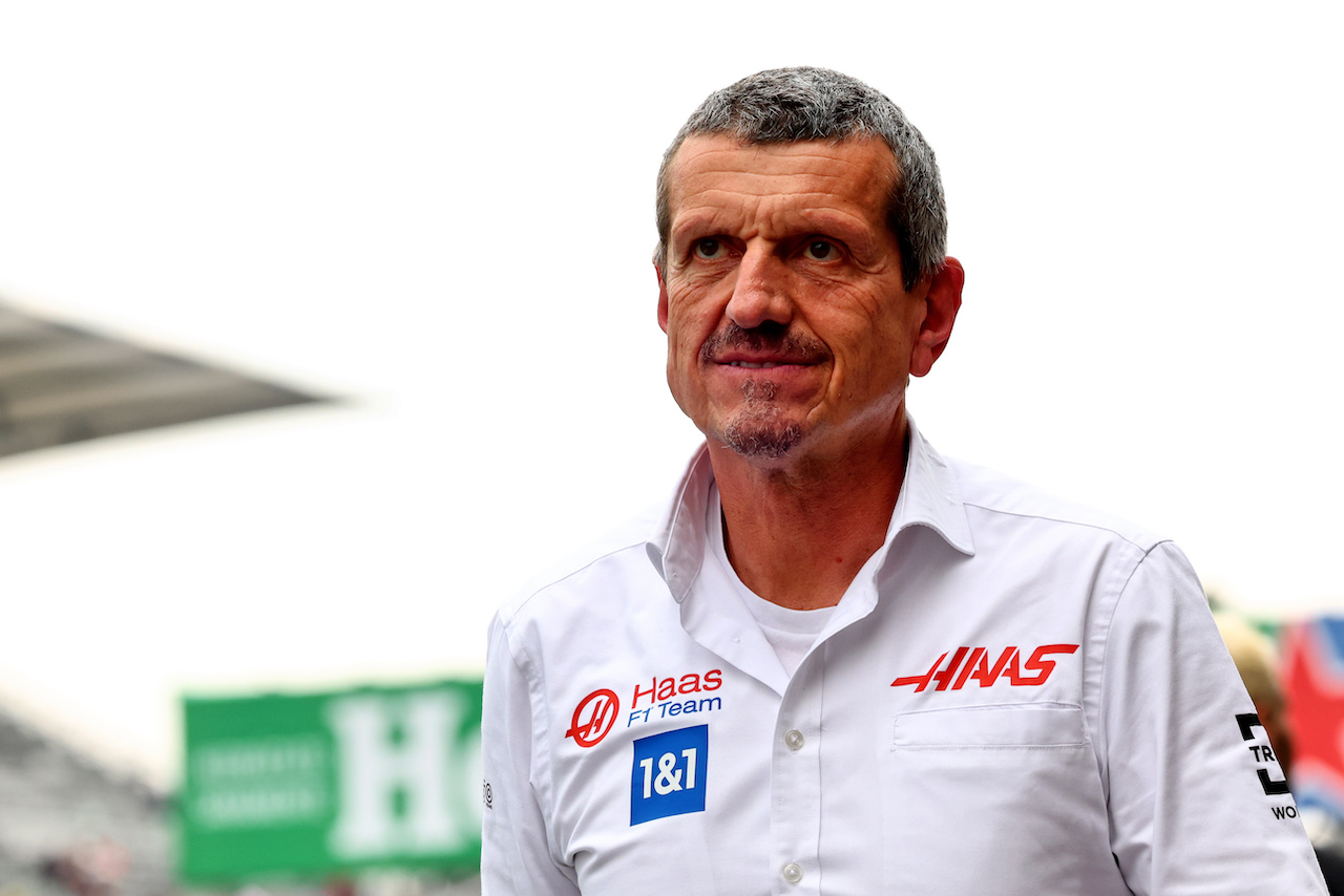GP CITTA DEL MESSICO, Guenther Steiner (ITA) Haas F1 Team Prinicipal.
28.10.2022. Formula 1 World Championship, Rd 20, Mexican Grand Prix, Mexico City, Mexico, Practice Day.
- www.xpbimages.com, EMail: requests@xpbimages.com © Copyright: Batchelor / XPB Images