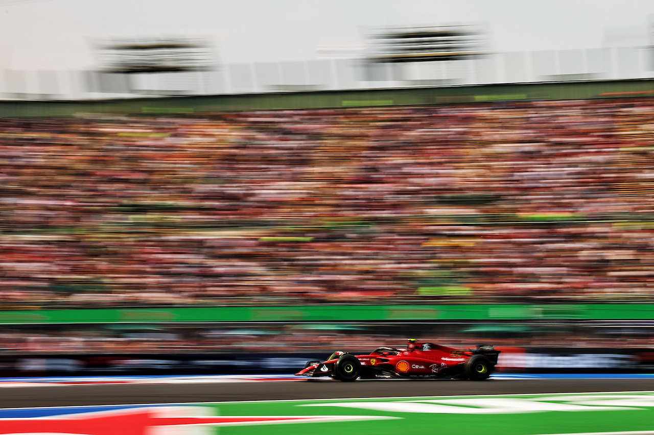 GP CITTA DEL MESSICO, Carlos Sainz Jr (ESP) Ferrari F1-75.
28.10.2022. Formula 1 World Championship, Rd 20, Mexican Grand Prix, Mexico City, Mexico, Practice Day.
 - www.xpbimages.com, EMail: requests@xpbimages.com © Copyright: Coates / XPB Images