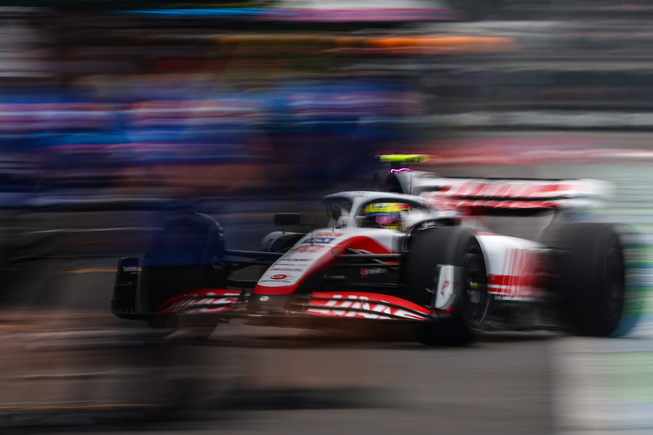 GP CITTA DEL MESSICO, Mick Schumacher (GER), Haas F1 Team 
28.10.2022. Formula 1 World Championship, Rd 20, Mexican Grand Prix, Mexico City, Mexico, Practice Day.
- www.xpbimages.com, EMail: requests@xpbimages.com ¬© Copyright: Charniaux / XPB Images
