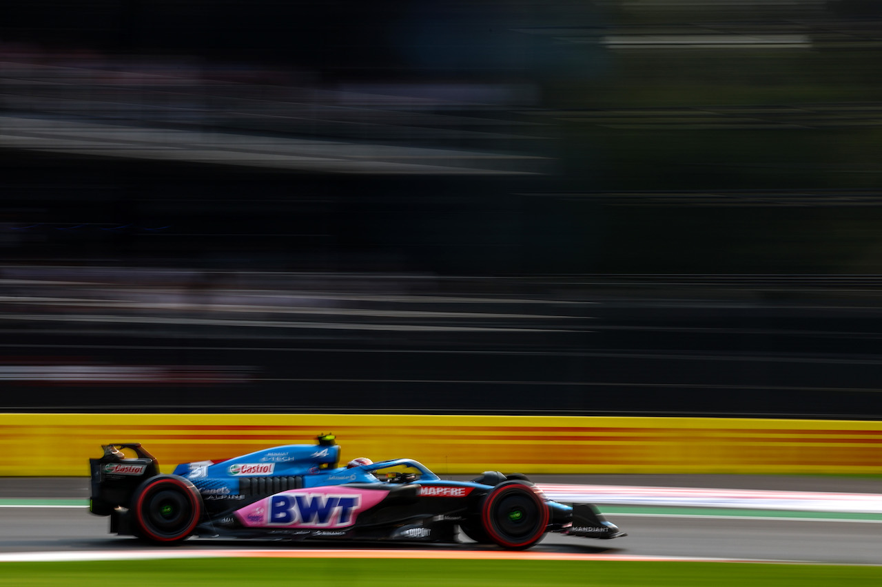 GP CITTA DEL MESSICO, Esteban Ocon (FRA), Alpine F1 Team 
28.10.2022. Formula 1 World Championship, Rd 20, Mexican Grand Prix, Mexico City, Mexico, Practice Day.
- www.xpbimages.com, EMail: requests@xpbimages.com ¬© Copyright: Charniaux / XPB Images