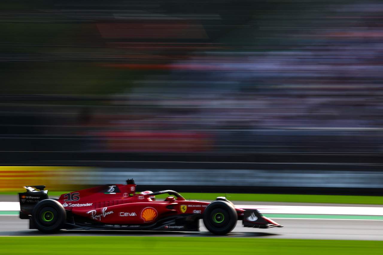GP CITTA DEL MESSICO, Charles Leclerc (FRA), Ferrari 
28.10.2022. Formula 1 World Championship, Rd 20, Mexican Grand Prix, Mexico City, Mexico, Practice Day.
- www.xpbimages.com, EMail: requests@xpbimages.com ¬© Copyright: Charniaux / XPB Images