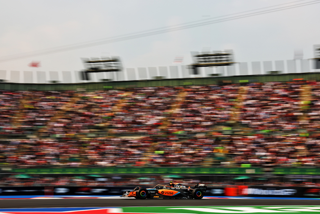 GP CITTA DEL MESSICO, Lando Norris (GBR) McLaren MCL36.
28.10.2022. Formula 1 World Championship, Rd 20, Mexican Grand Prix, Mexico City, Mexico, Practice Day.
 - www.xpbimages.com, EMail: requests@xpbimages.com © Copyright: Coates / XPB Images